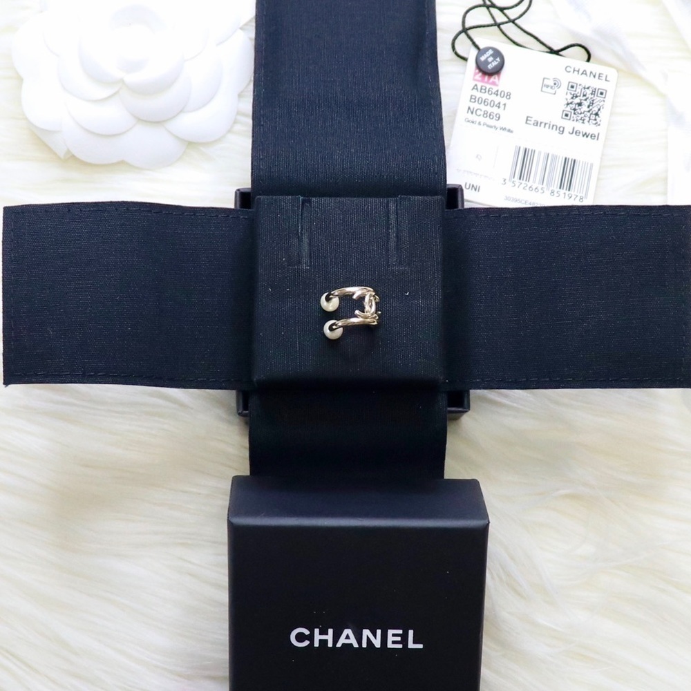 LOWEST! CHANEL Pearl Cuff Earring